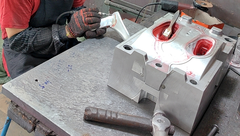 Mould factory (2).mp4