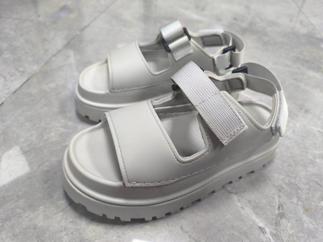 clog shoes 