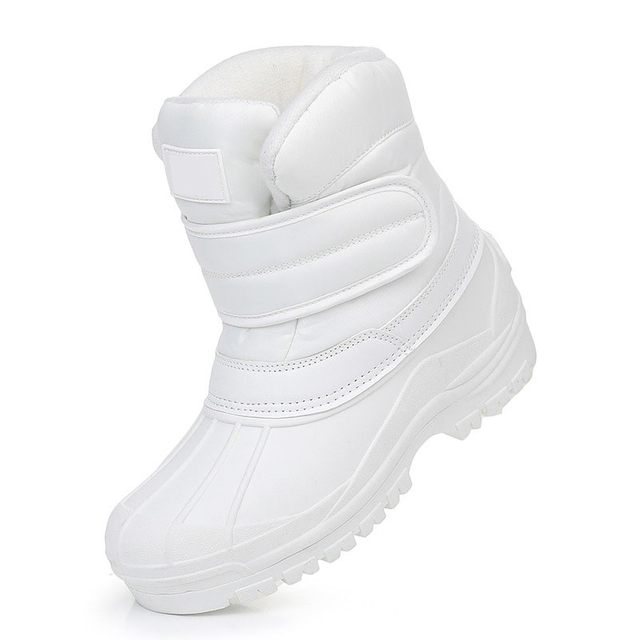 SNOW BOOT