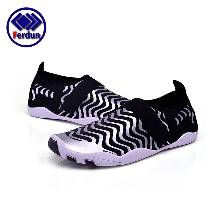 neoprene-water-shoes-aqua-shoes-for-women-men (9)