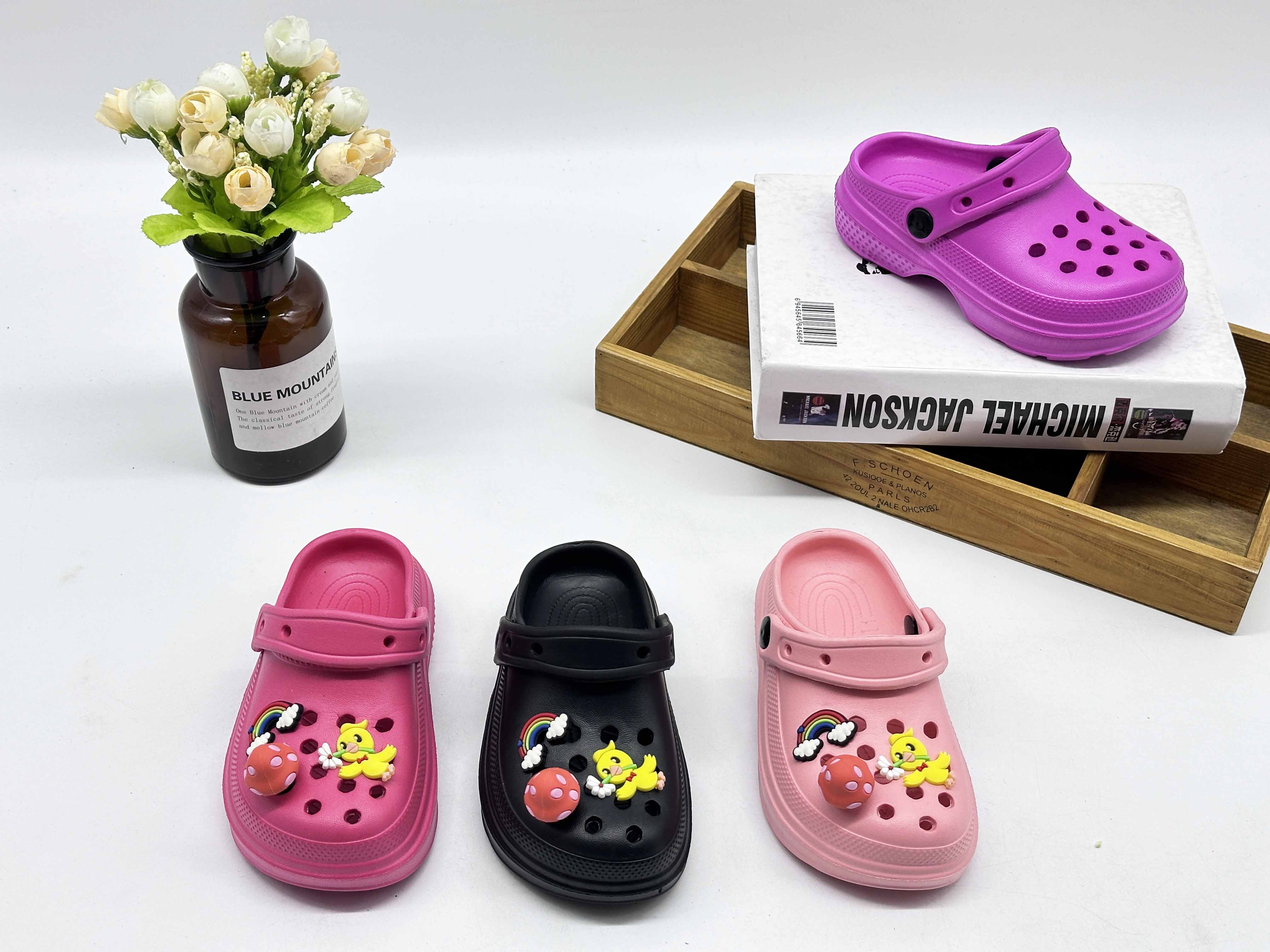 EVA CLOGS