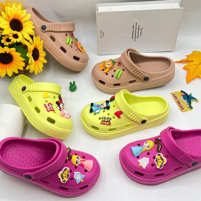 EVA CLOGS