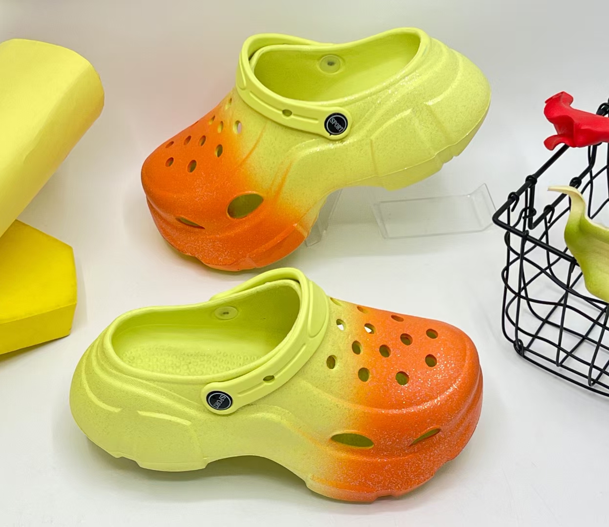 clog shoes 