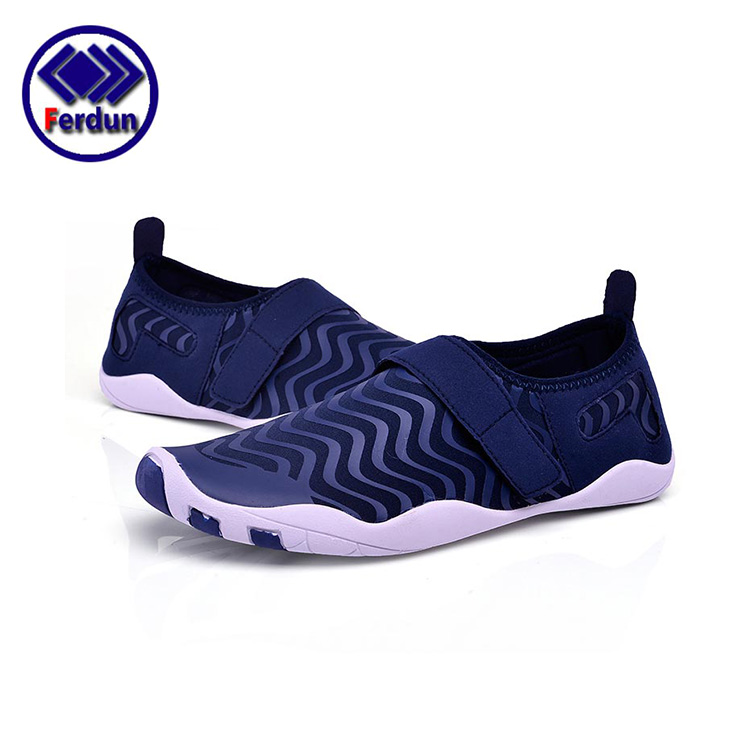 Quick Dry Aqua Shoes Swimming Beach Neoprene Water Shoes For Women And Men