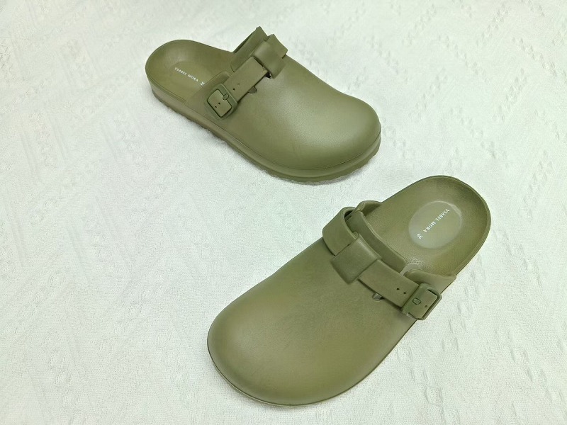 kids clogs
