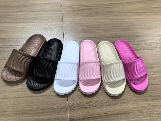 EVA CLOGS