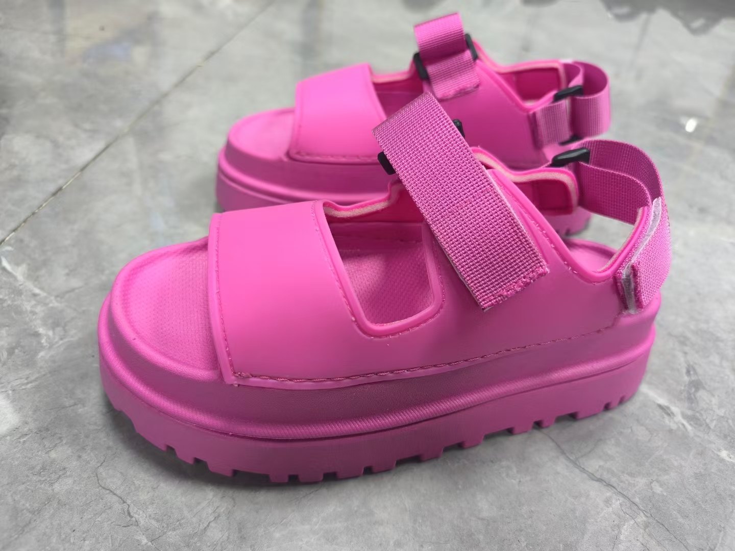clog shoes 