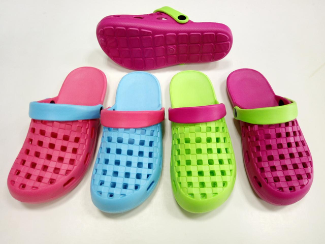 EVA CLOGS