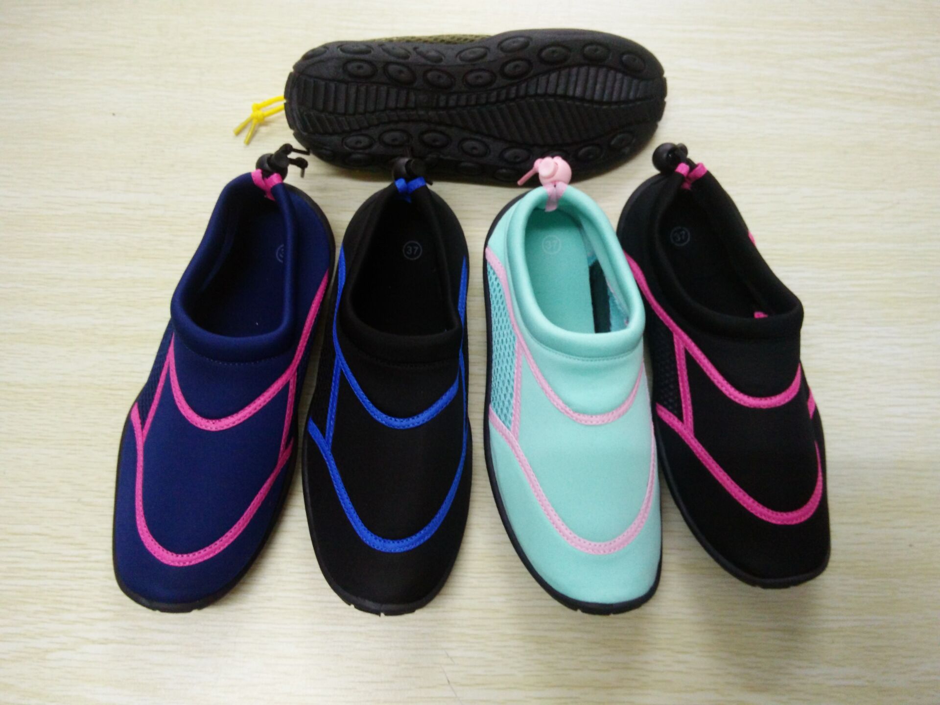 Neoprene Water Shoes Aqua Shoes For Women And Men