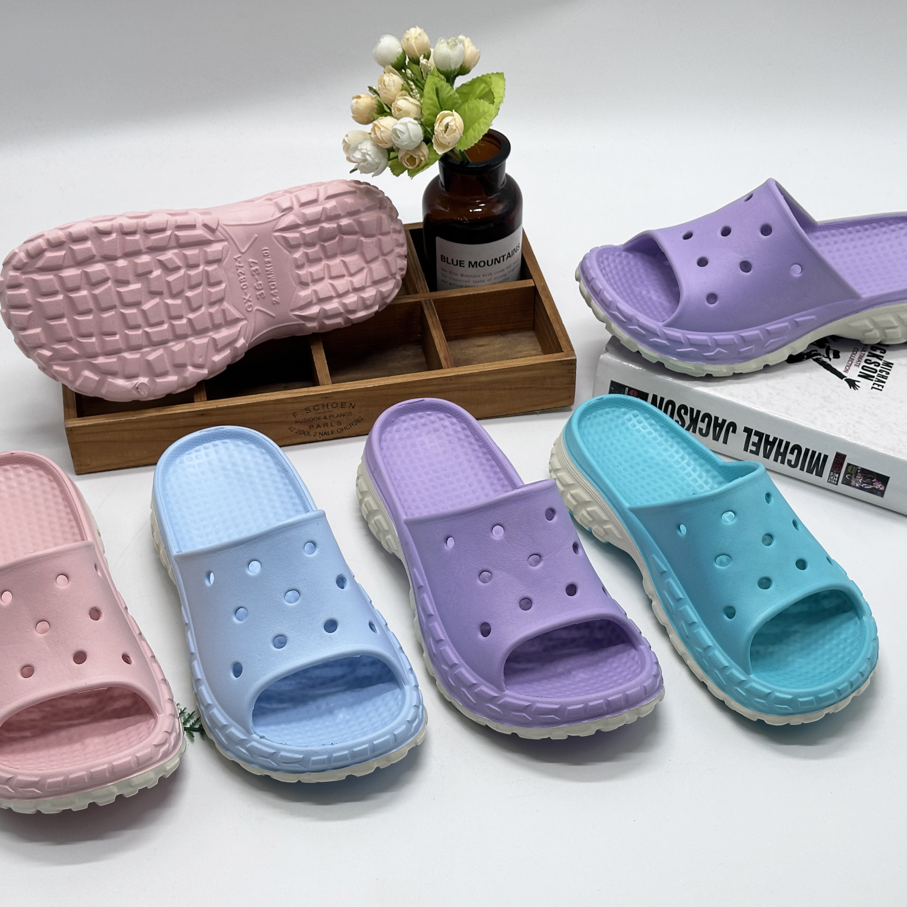 Ladies Garden Clogs Slip On Womens And Mens Slipper