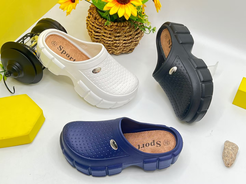 EVA CLOGS