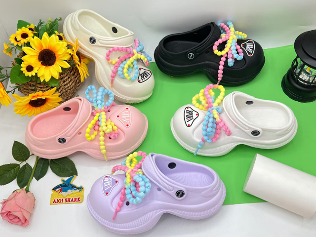clog shoes 