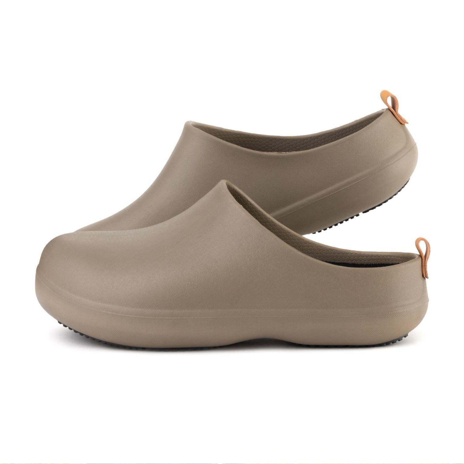 clogs (674)