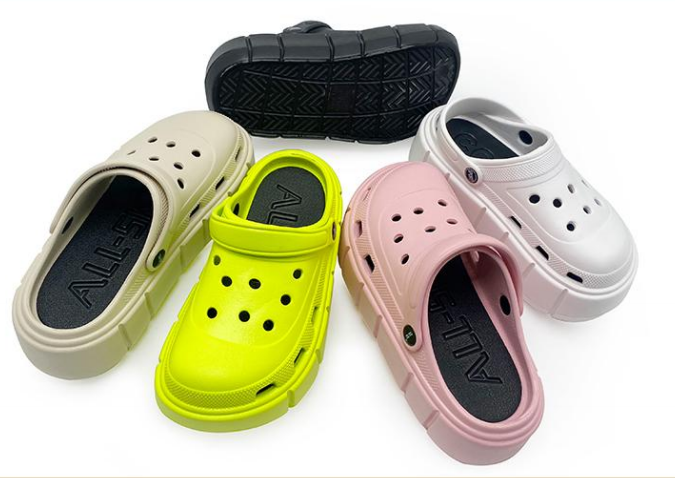 EVA CLOGS