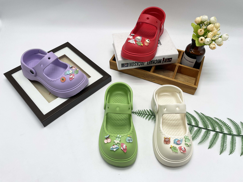 EVA CLOGS