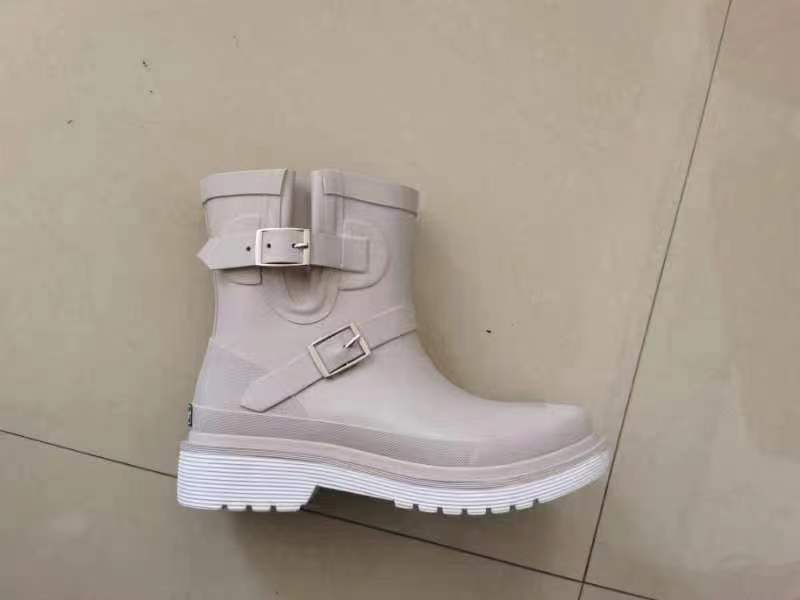Rubber Boot 